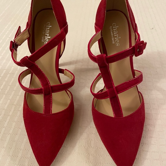 New! Open Box, never Worn Charles By Charles David Red Stilletto Pumps Size 6m - Picture 1 of 3